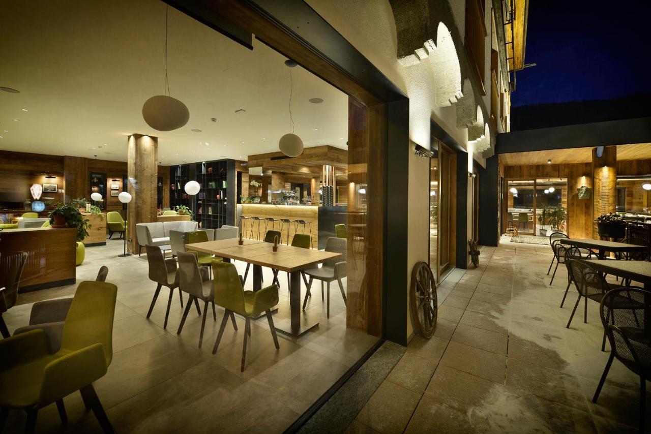 Hotel Bernina Livigno Exterior photo